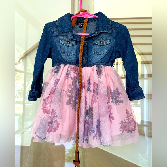 Zunie Dress - Picture 1 of 3